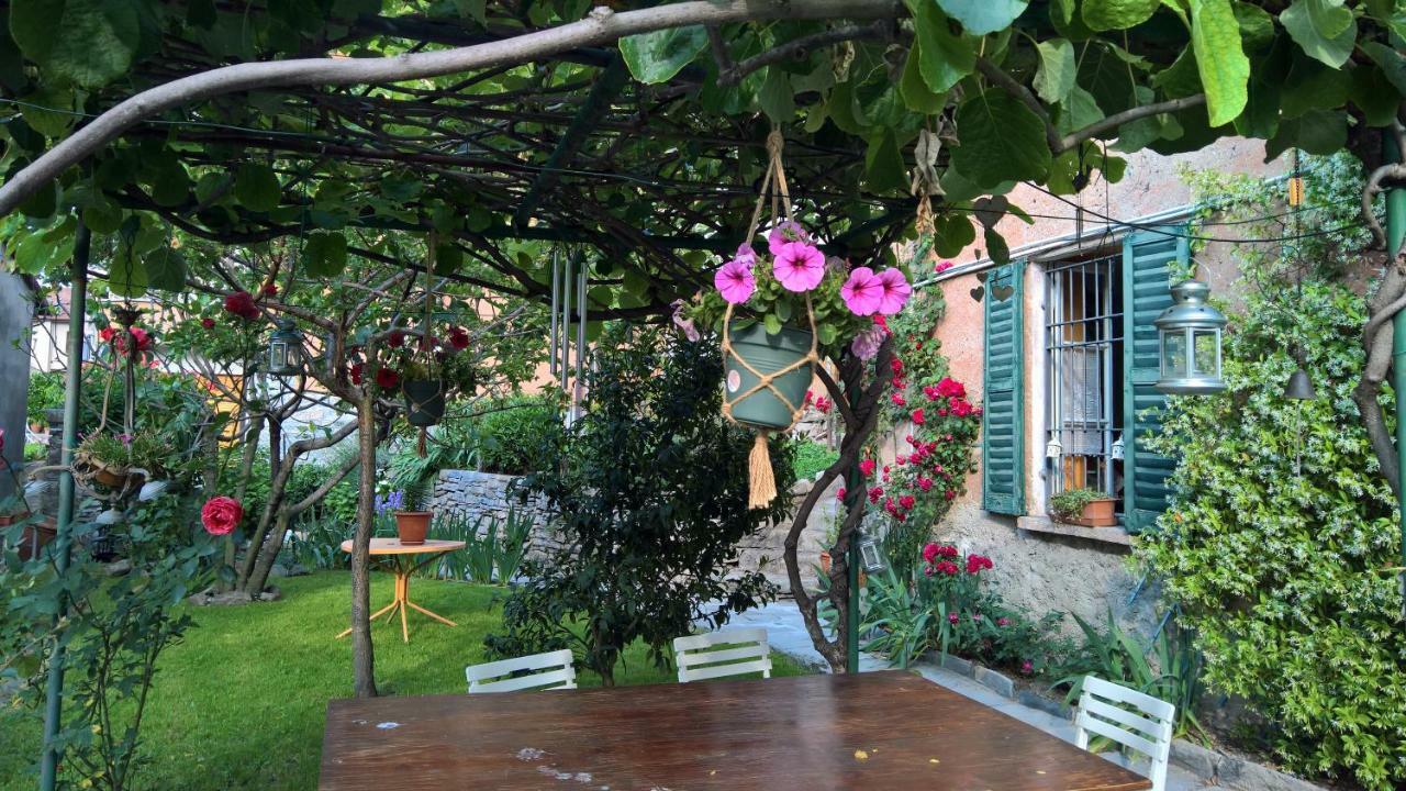 B&B "A Casa Di Camilla" Carate Urio Exterior foto